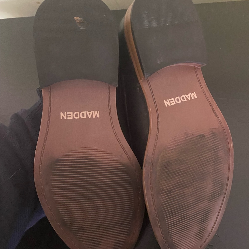 MADDEN Akarn Derby in Black - Picture 5 of 6